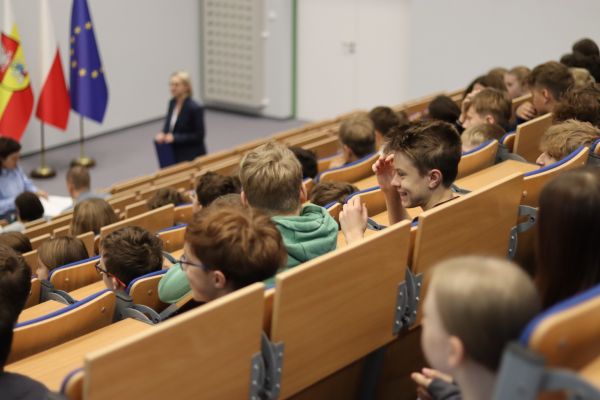 SzkolnyDzienJezykow SzkolnyDzienJezykow - kliknięcie spowoduje powiększenie zdjęcia