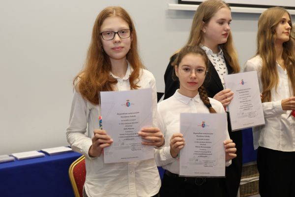 Stypendia Dyrektora Szkoły