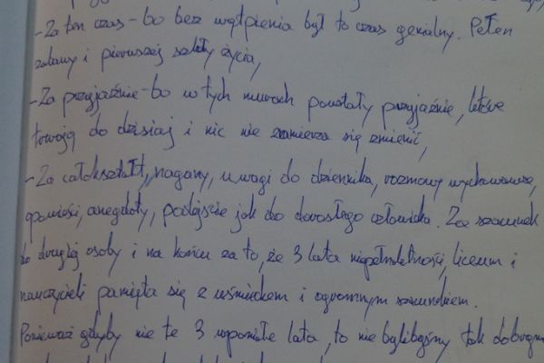 Wpis do kroniki - kliknięcie spowoduje powiększenie zdjęcia Wpis do kroniki, absolwenci szkoły