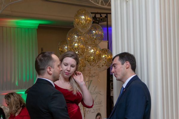 Wspólne zdjęcie Pan dyrektor i Pani Profesor Wspólne zdjęcie Pan dyrektor i Pani profesor