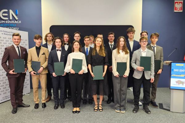 Stypendia Marszałka 2024 Stypendia Marszałka 2024 - kliknięcie spowoduje powiększenie zdjęcia