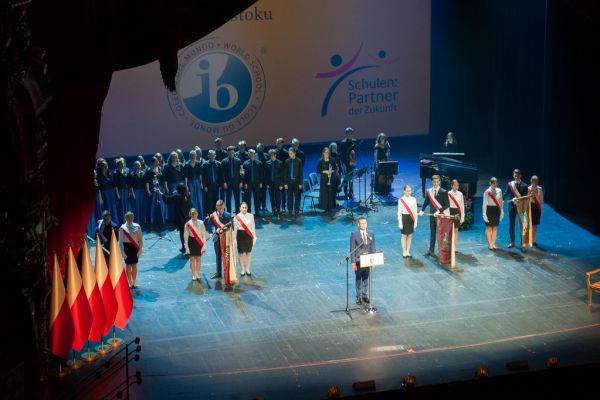 Odsłuchanie Hymnu Polski- kliknięcie spowoduje powiększenie zdjęcia Odsłuchanie Hymnu Polski