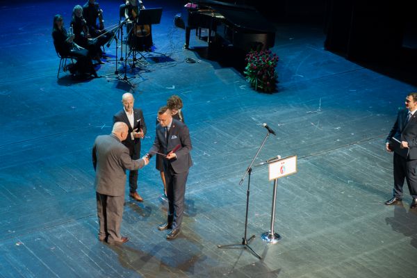 Gratulacje- kliknięcie spowoduje powiększenie zdjęcia Gratulacje