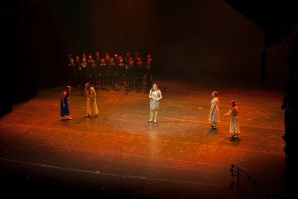 Jubileuszowy spektakl- kliknięcie spowoduje powiększenie zdjęcia Jubileuszowy spektakl