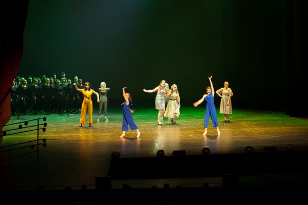 Jubileuszowy spektakl- kliknięcie spowoduje powiększenie zdjęcia Jubileuszowy spektakl