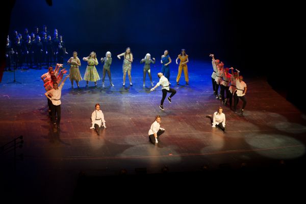 Jubileuszowy spektakl- kliknięcie spowoduje powiększenie zdjęcia Jubileuszowy spektakl