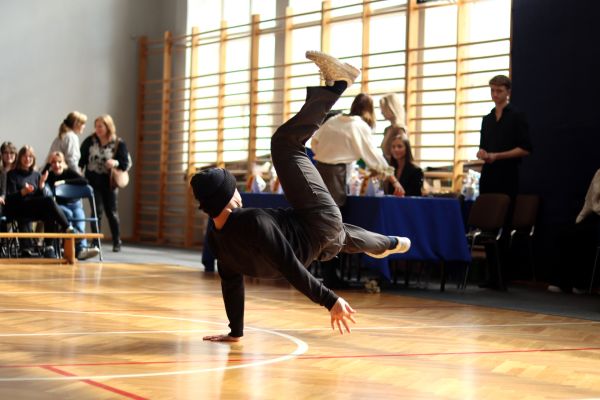 MiędzyszkolnyKonkursTańca2025