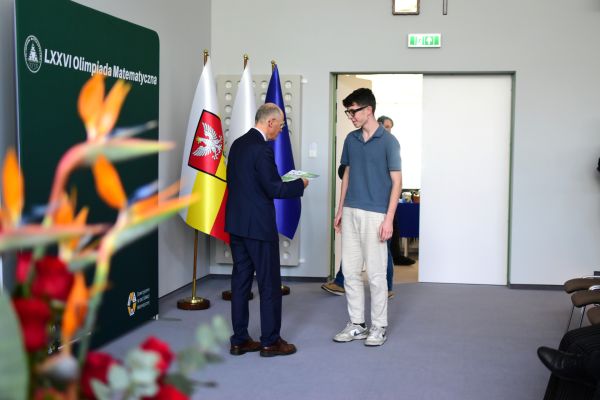 Olimpiada Matematyczna 2025 Dzień IV