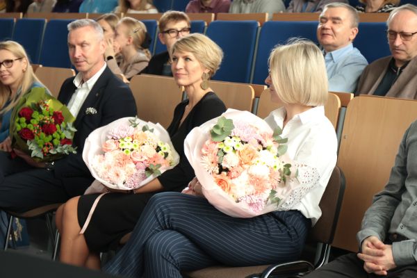 Olimpiada Matematyczna 2025 Dzień IV