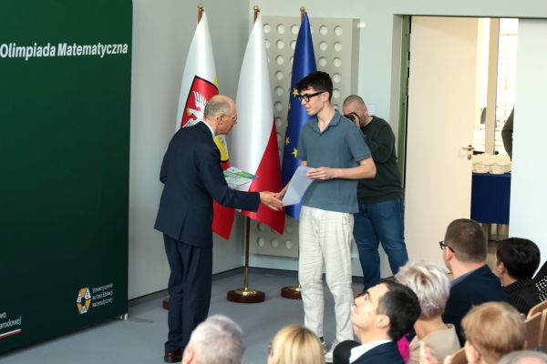 Olimpiada Matematyczna 2025 Dzień IV