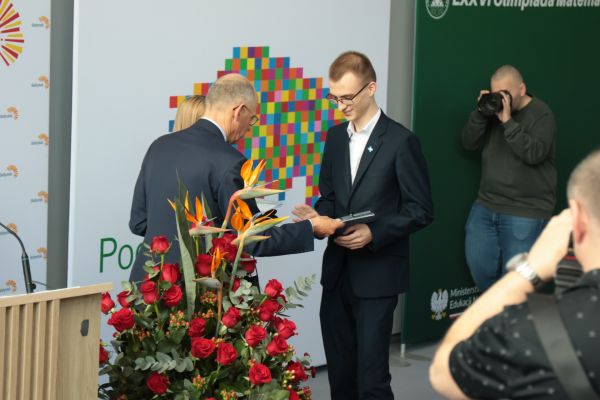 Olimpiada Matematyczna 2025 Dzień IV