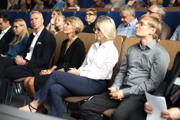 Olimpiada Matematyczna 2025 Dzień IV