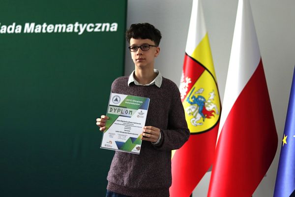 Olimpiada Matematyczna 2025 Dzień IV
