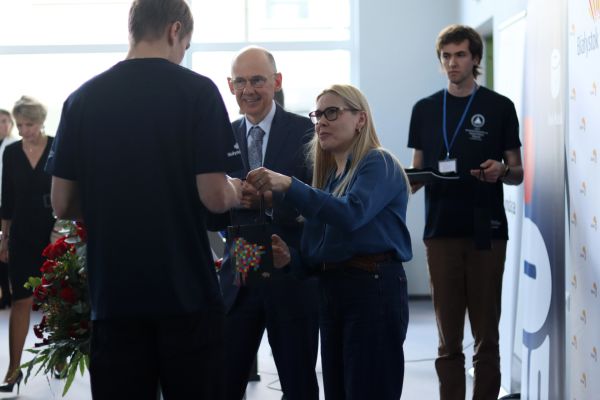 Olimpiada Matematyczna 2025 Dzień IV