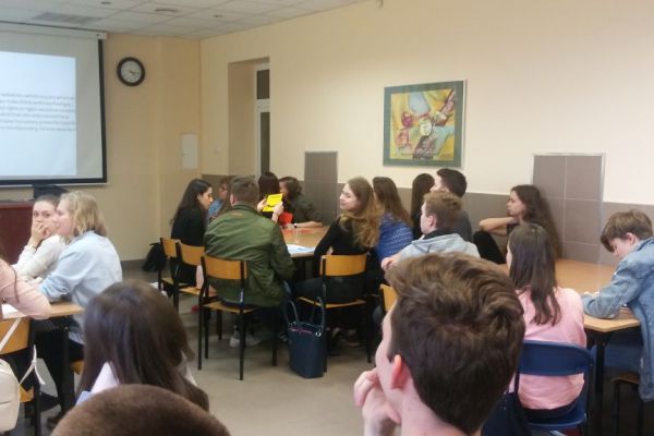 Uczniowie w klasie Masterminds of Science Quiz