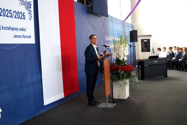 rozpoczecie-roku-szkolnego-2025-2026 rozpoczecie-roku-szkolnego-2025-2026