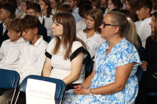 rozpoczecie-roku-szkolnego-2025-2026 rozpoczecie-roku-szkolnego-2025-2026