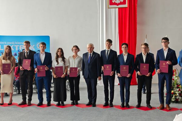 Wręczenie aktów stypendialnych