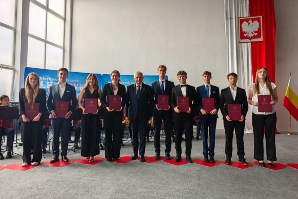 Wręczenie aktów stypendialnych