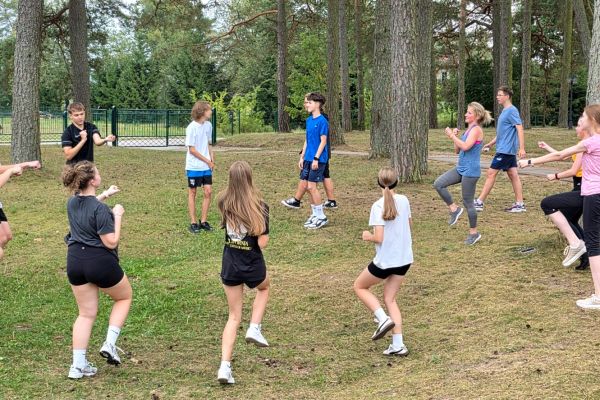 Wyjazd integracyjny klas pierwszych LO 2025 Wyjazd integracyjny klas pierwszych LO 2025