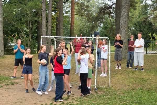 Wyjazd integracyjny klas pierwszych LO 2025 Wyjazd integracyjny klas pierwszych LO 2025