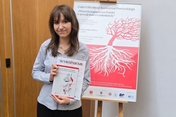 Poetycki debiut uczennic 2025  Poetycki debiut uczennic 2025
