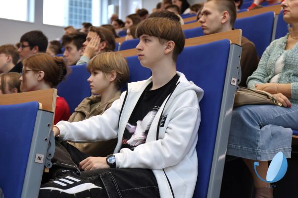 Czy edukacja może zatrzymać dezinformację 2025