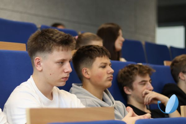 Czy edukacja może zatrzymać dezinformację 2025