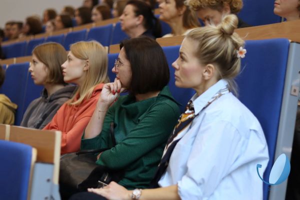 Czy edukacja może zatrzymać dezinformację 2025