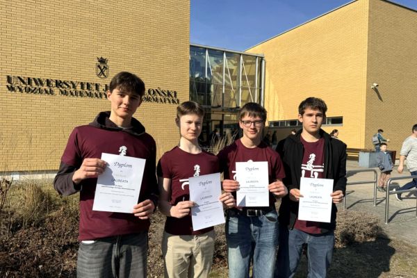 C:\Users\Janek\Desktop\Szkoła 2025-2026\WWW\IX Jagielloński Turniej Matematyczny