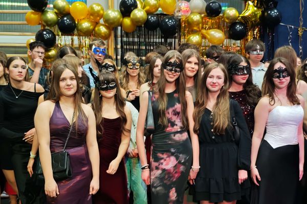 Uczestnicy Balu Maskowego 2026