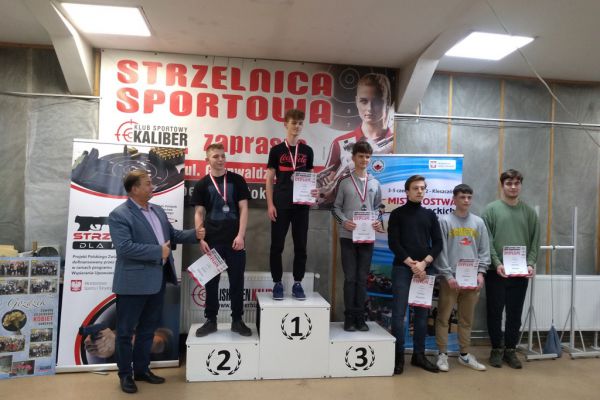 Filip Ołdakowski na podium