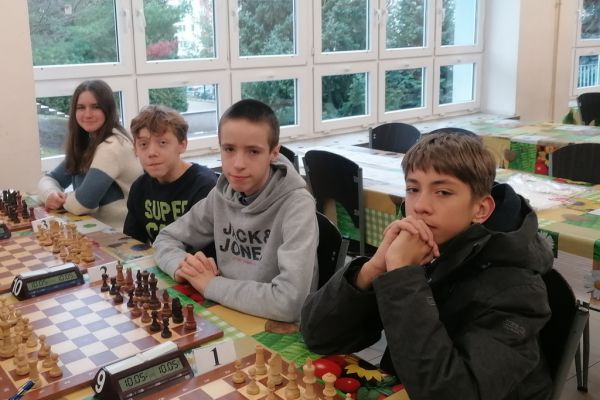 Zawodnicy, od lewej: Samanta Popielnickaja, Szymon Ptaszyński, Piotr Jaszczuk, Piotr Pęksa