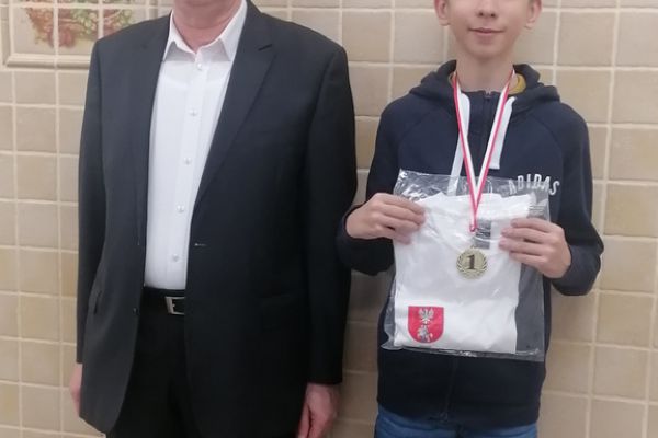 Sędzia zawodów Pan Leszek Zega i Szymon Ptaszyński